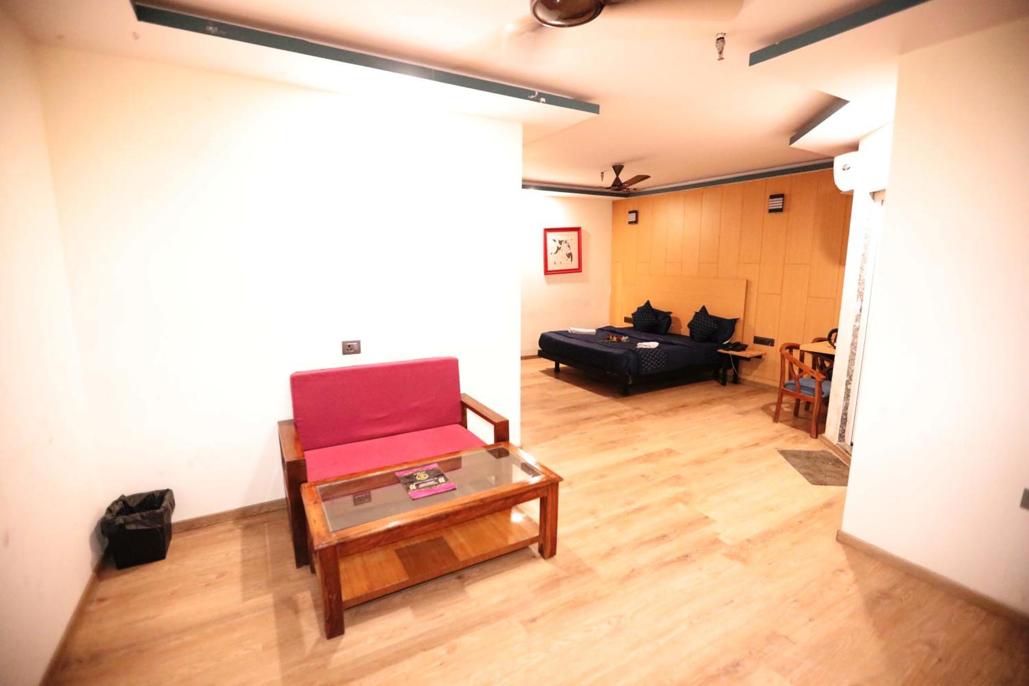 Hotel Noida Grand Sec 58 Exterior foto